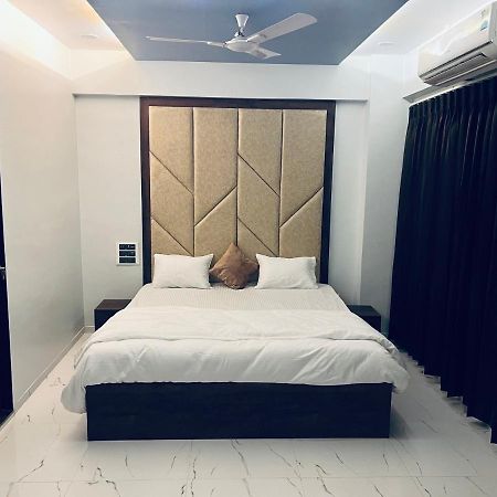 Hotel New City Light Сурат Экстерьер фото